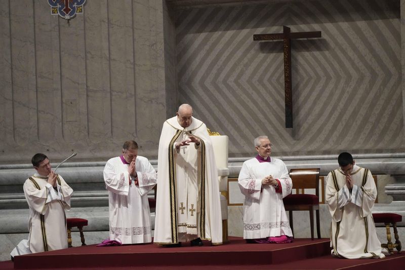 Pope Francis issues lengthy marching orders to priests during Holy Thursday Mass