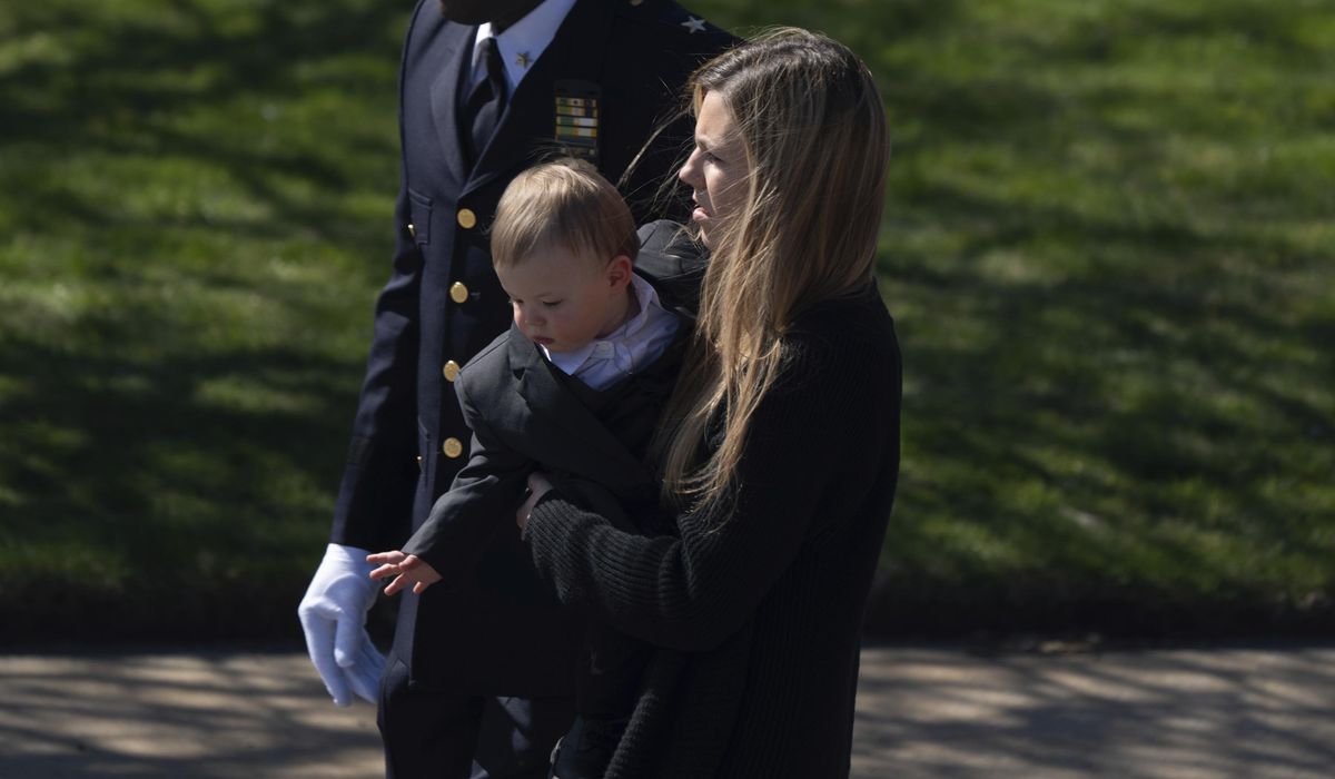 NextImg:Murdered N.Y. cop’s family didn’t let governor, attorney general speak at funeral