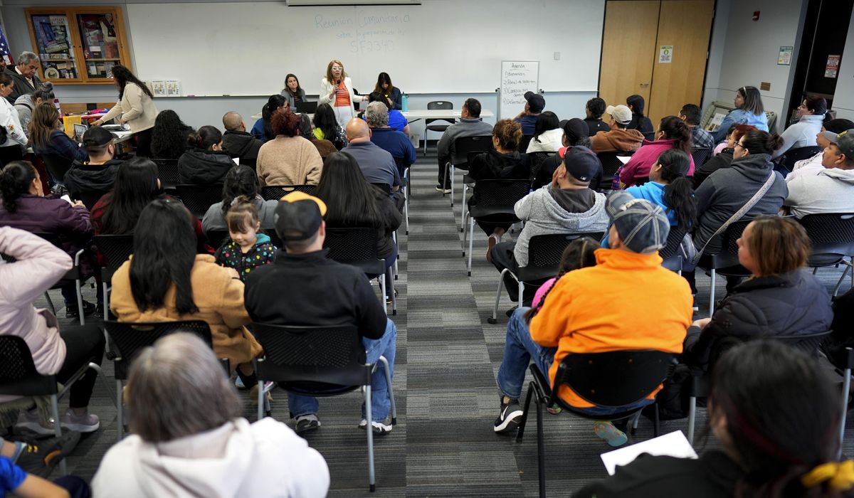 NextImg:Migrants in Iowa wonder whether to leave over a bill that could see some arrested and deported