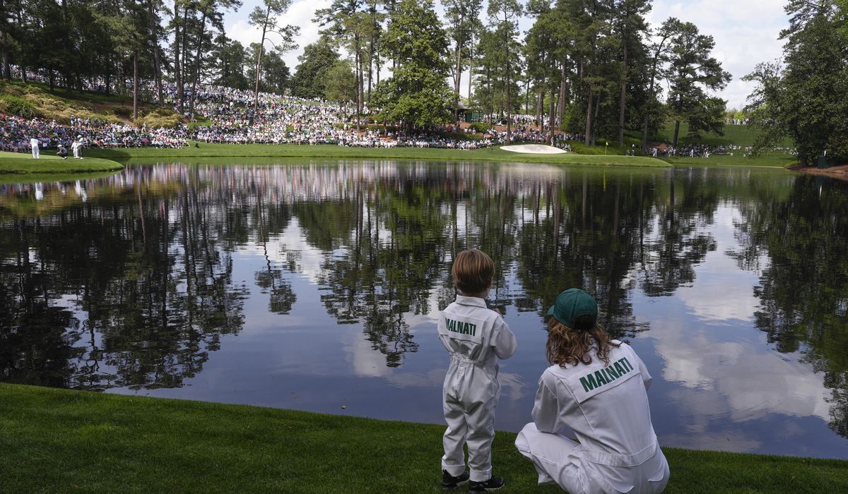 NextImg:Start of the Masters delayed by at least one hour because of bad weather