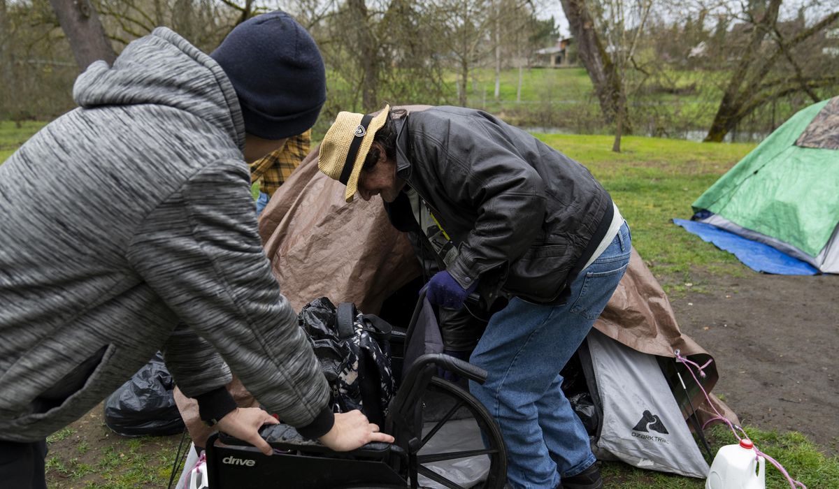 NextImg:Supreme Court struggles with how to police homeless encampments