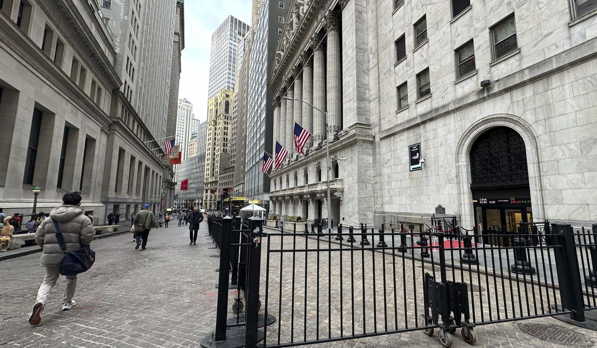NextImg:Another tumble for technology stocks drags Wall Street to its latest losing week
