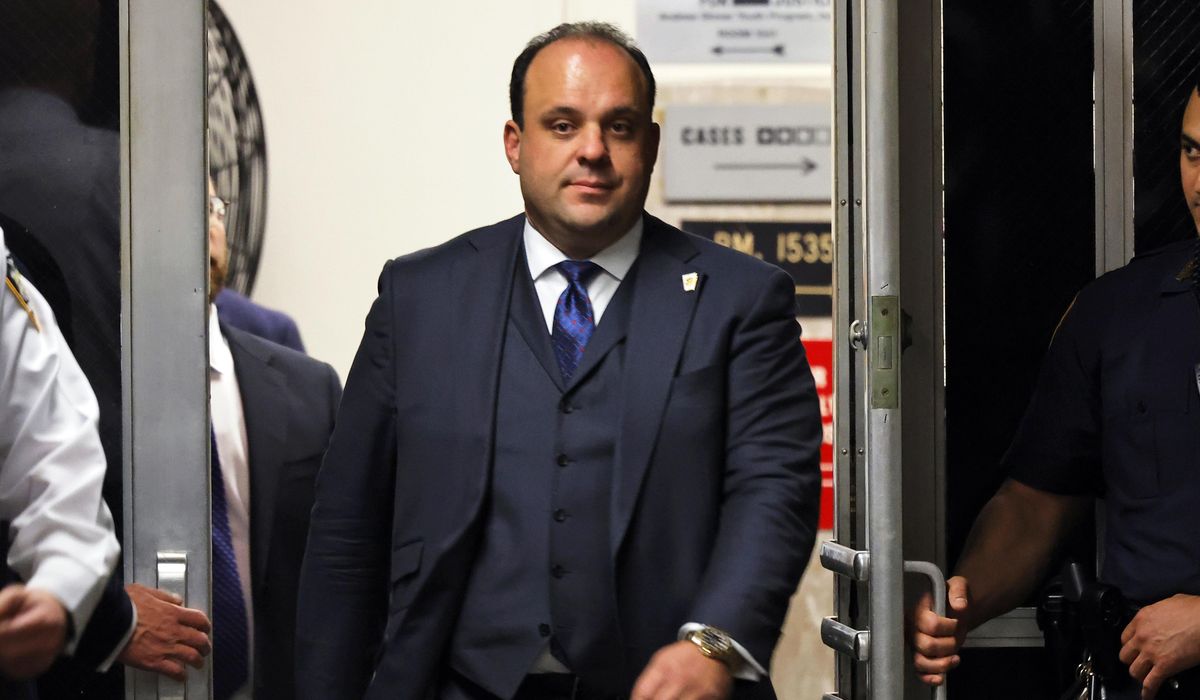 NextImg:Reports: Trump team finds top adviser Boris Epshteyn engaged in pay-for-play scheme