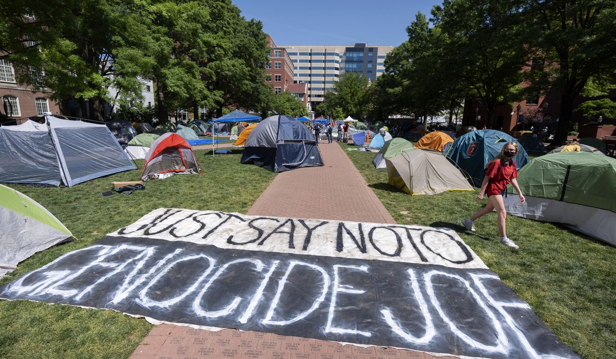NextImg:Graduate student workers vote to unionize at George Washington University