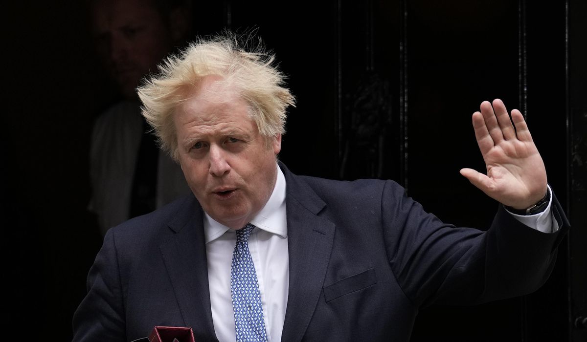 NextImg:Former U.K. prime minister Boris Johnson turned away from polling station after forgetting photo ID
