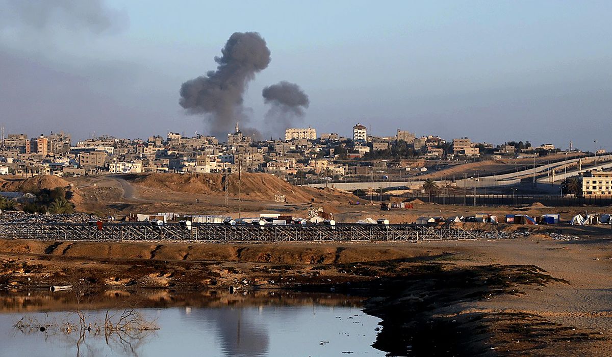 NextImg:Israeli forces seize Rafah border crossing in Gaza, putting cease-fire talks on knife’s edge