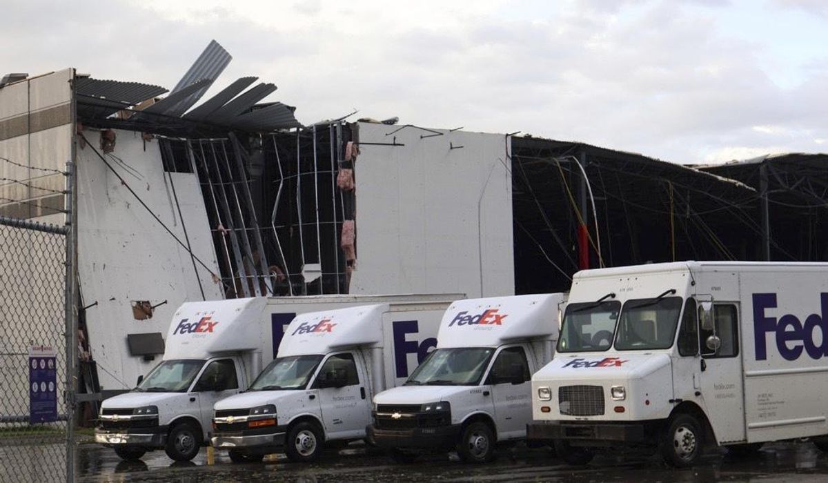 NextImg:Severe storms batter the Midwest, including tornadoes that shredded a FedEx facility