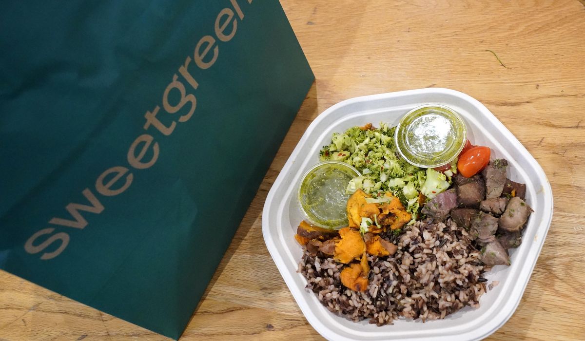 NextImg:Salad chain says a cleaner farming method will offset adding steak to its menu. What is it?
