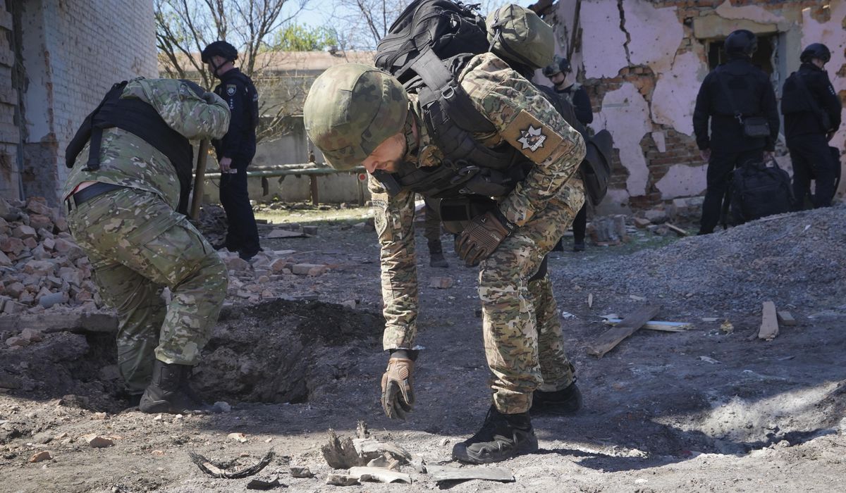 NextImg:Ukraine rushes troops to defend Kharkiv against Russian attack