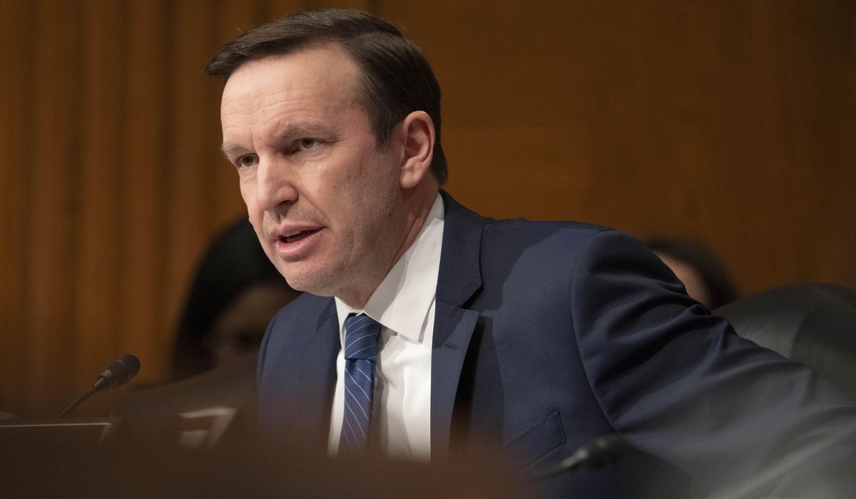 NextImg:Murphy says time is running out for Biden to prove his capability
