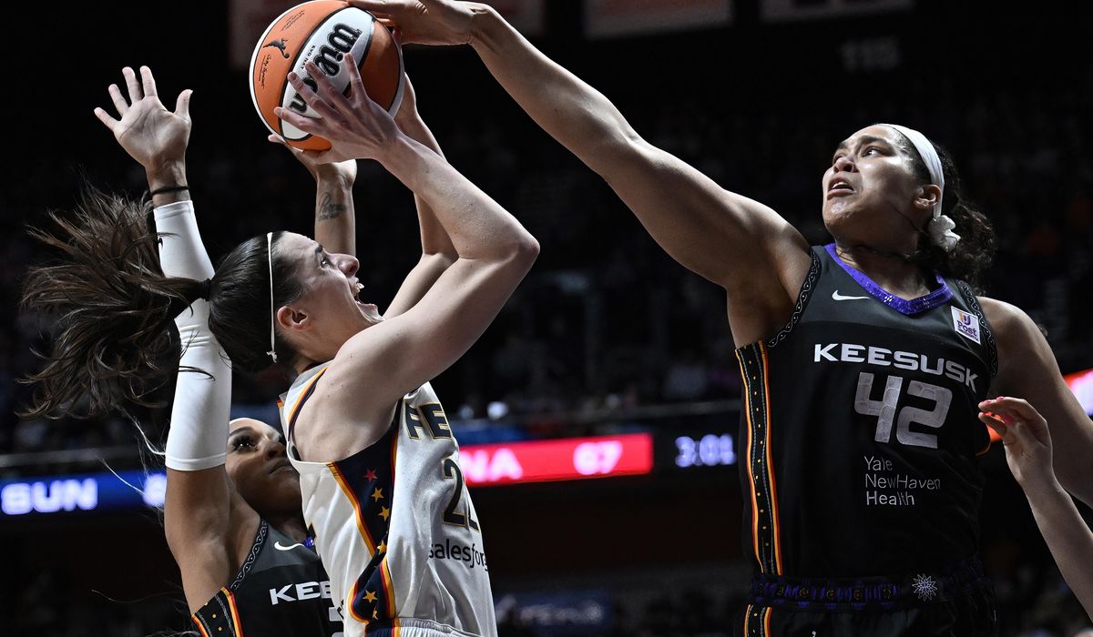 NextImg:Every WNBA team to begin using charter flights by May 21