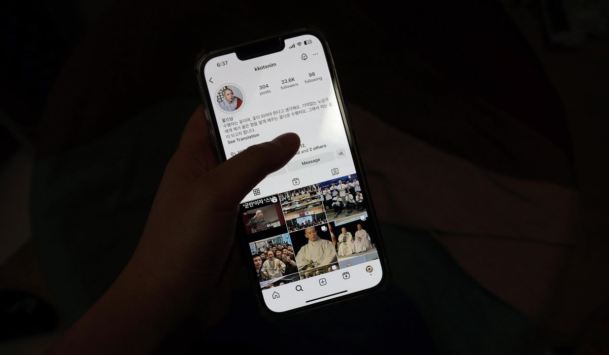 NextImg:Young South Koreans are increasingly drawn to Buddhism via social media-savvy influencers