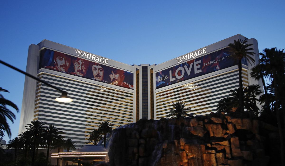 NextImg:More than 75% of hotels report nagging labor shortages despite wage hikes