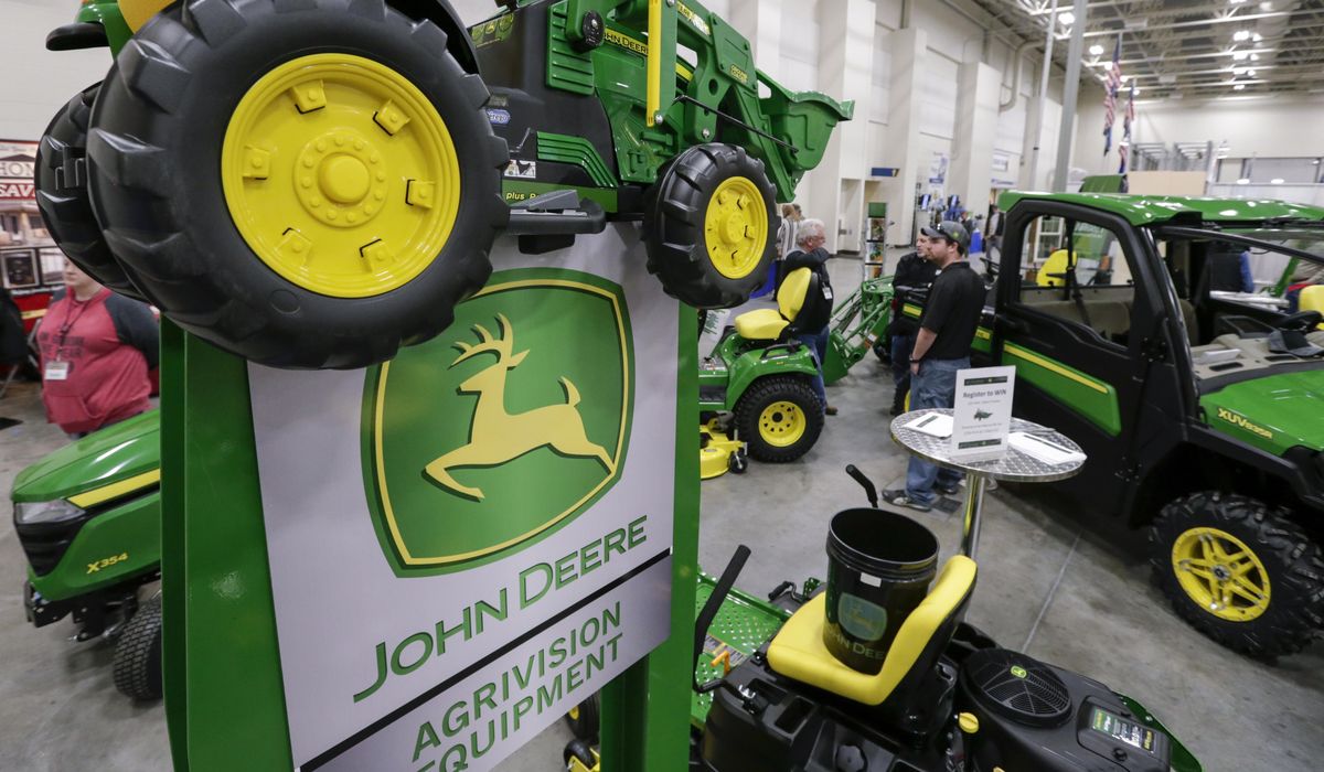 NextImg:FTC sues Deere over right-to-repair restrictions