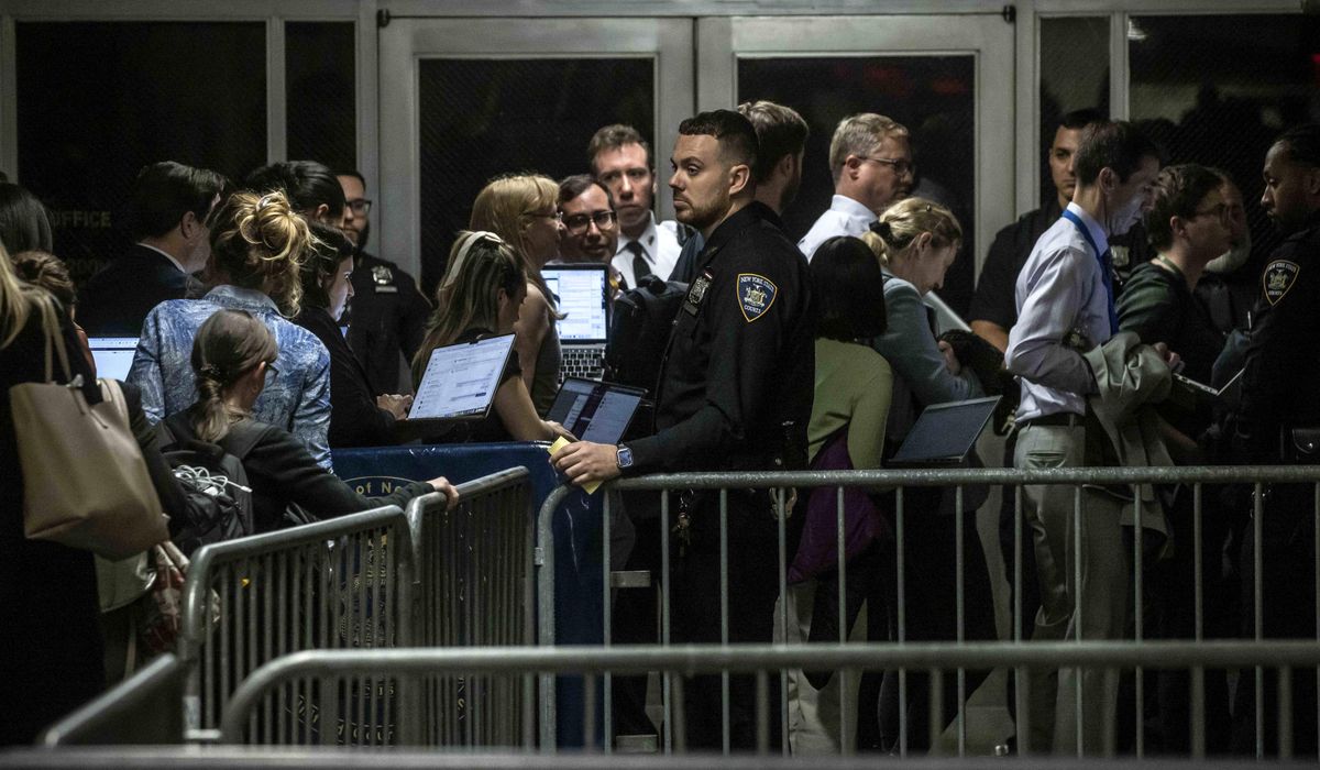 NextImg:‘Clear the courtroom!’ judge says over Trump witness’s sass
