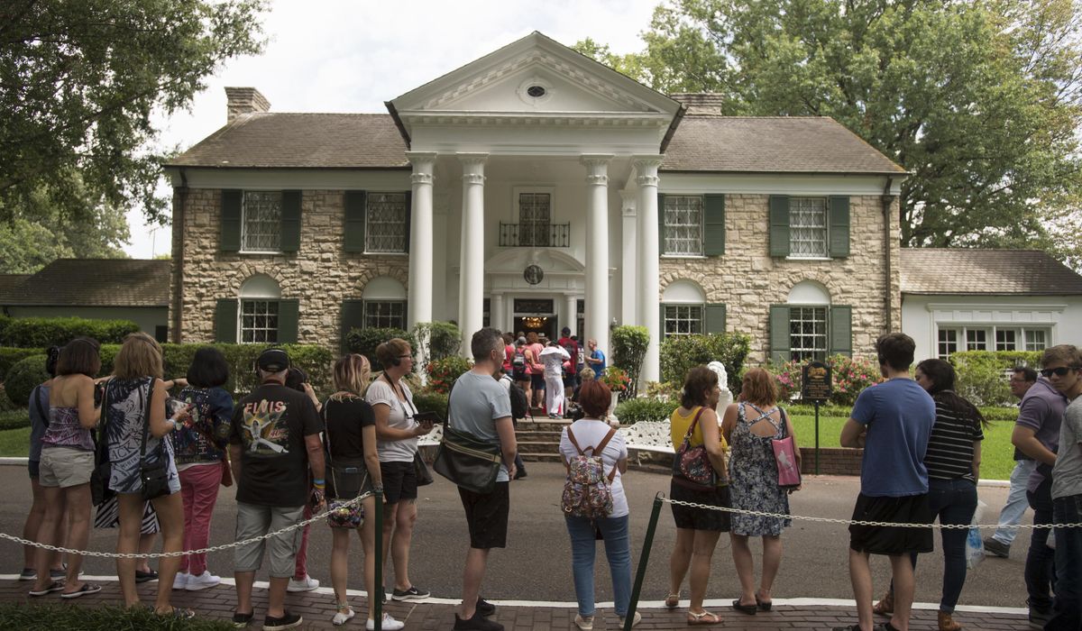 NextImg:Judge in Tennessee blocks effort to put Elvis Presley’s former home Graceland up for sale
