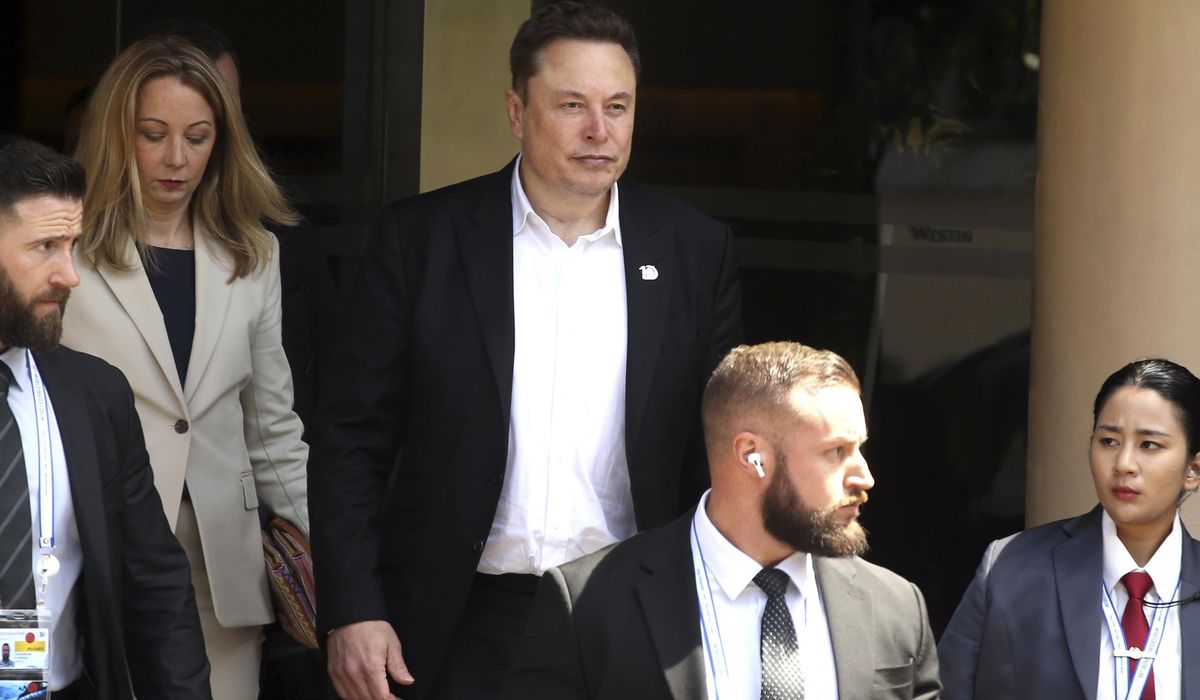 NextImg:Tesla shareholders call for rejection of Musk pay package