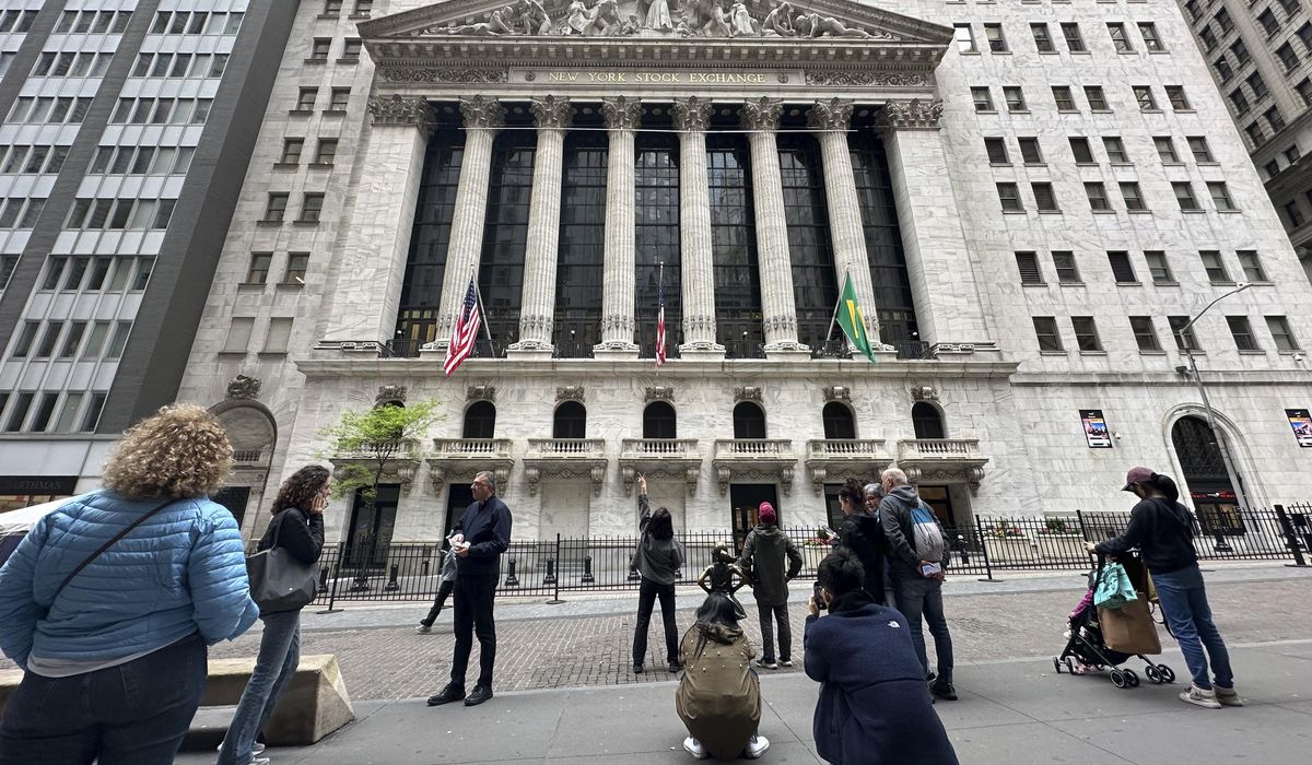 NextImg:Wall Street opens slightly higher but is still heading for a losing week
