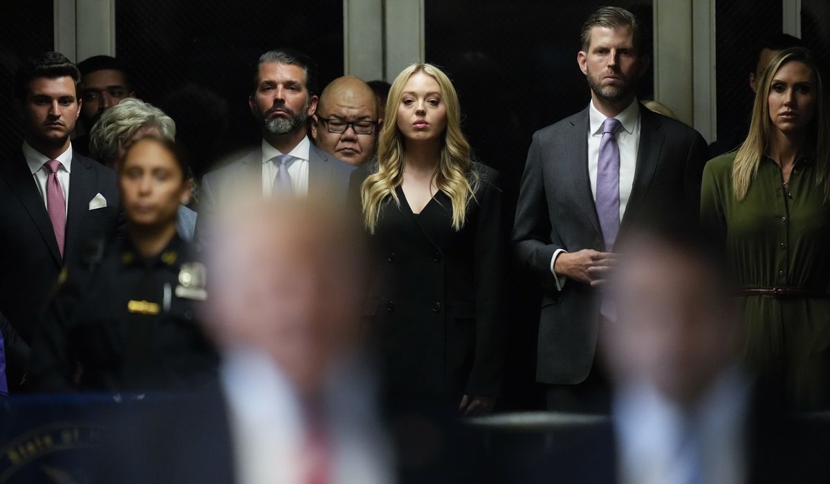 NextImg:Tiffany Trump highlights father’s entourage for trial closings