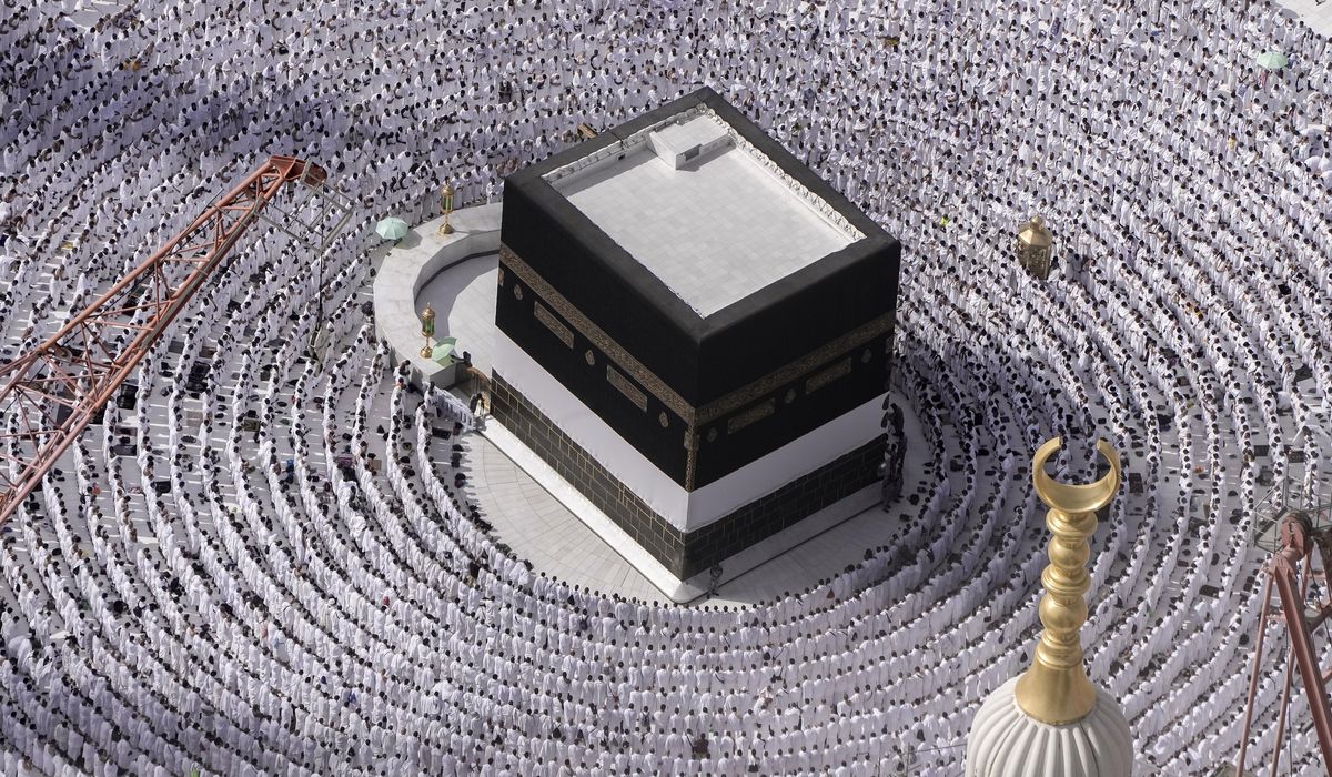 NextImg:First Syrian jet in over a decade transports Muslim worshippers to Saudi Arabia for Hajj pilgrimage