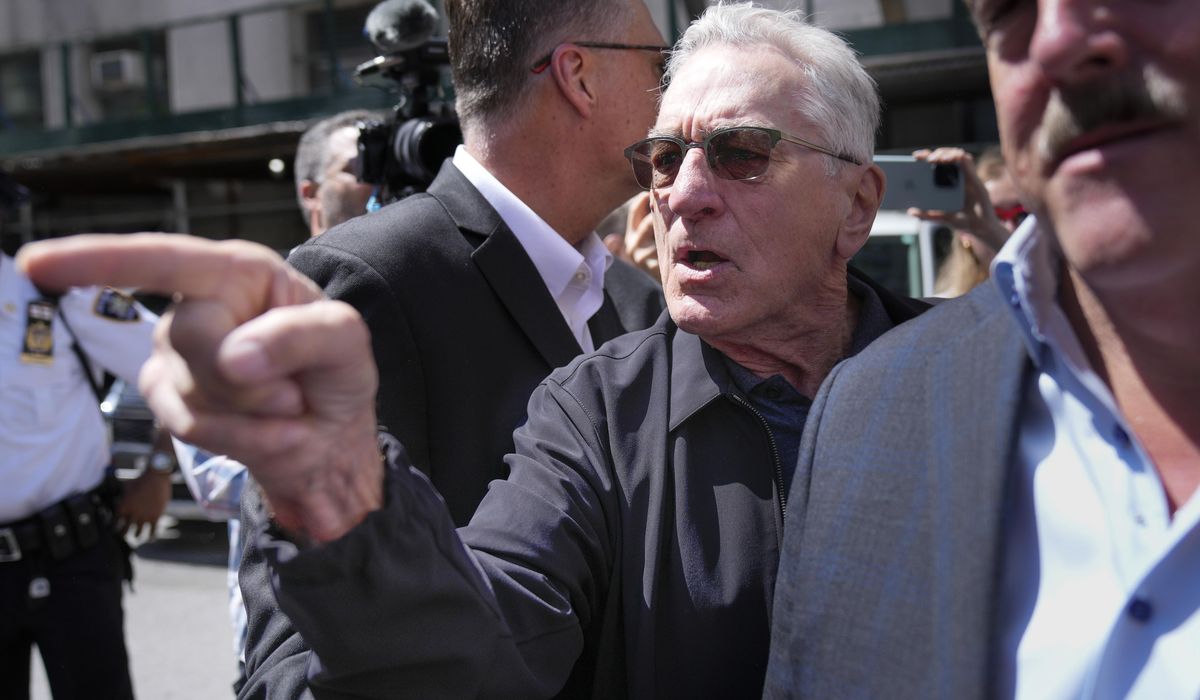 NextImg:National Association of Broadcasters pulls Robert De Niro award over anti-Trump tirade