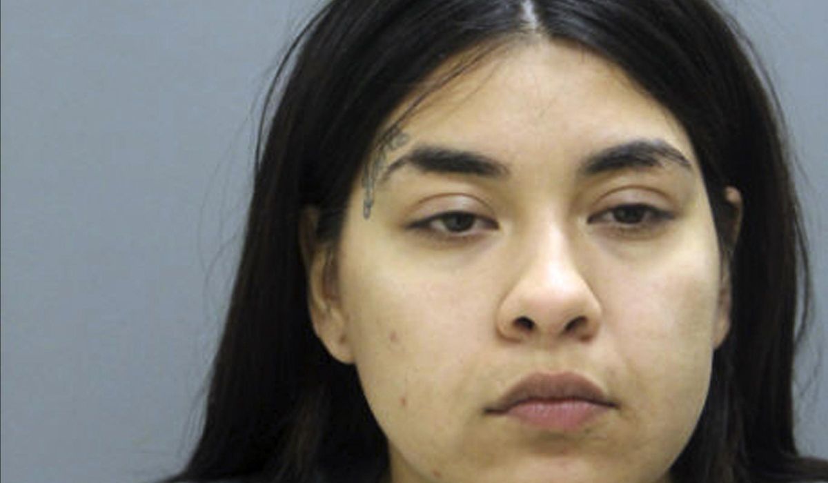 NextImg:Chicago woman gets 30 years for helping mother kill pregnant teen who had child cut from her womb