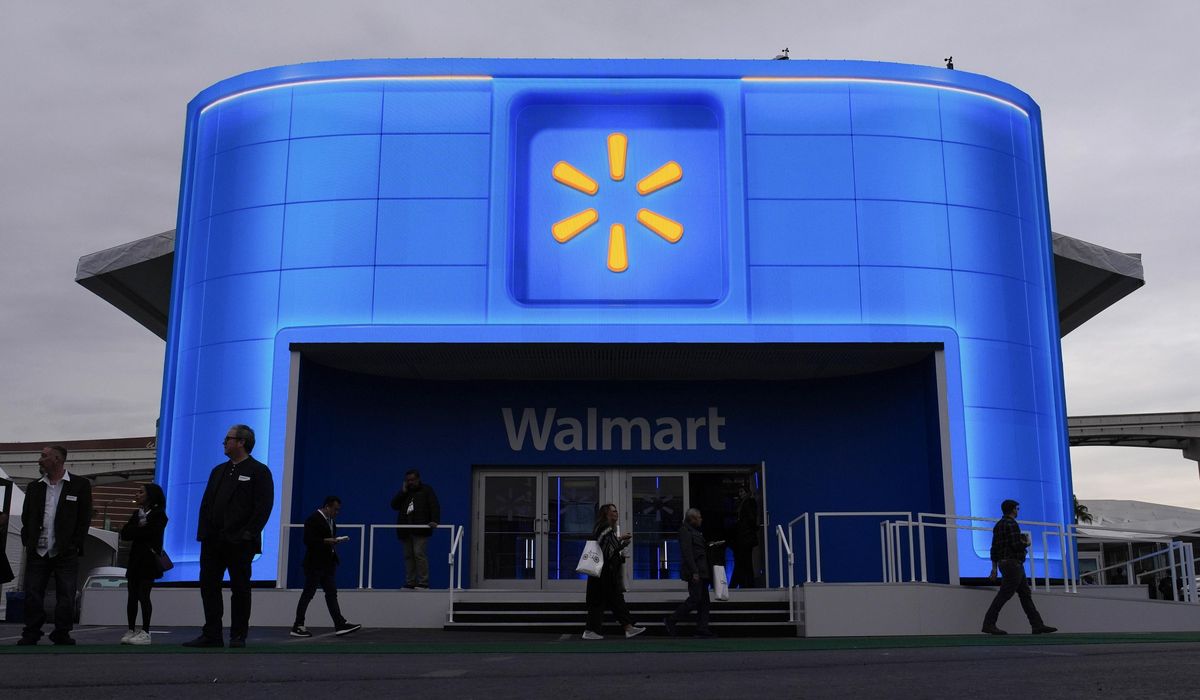 NextImg:Walmart offering bonuses to U.S. hourly workers