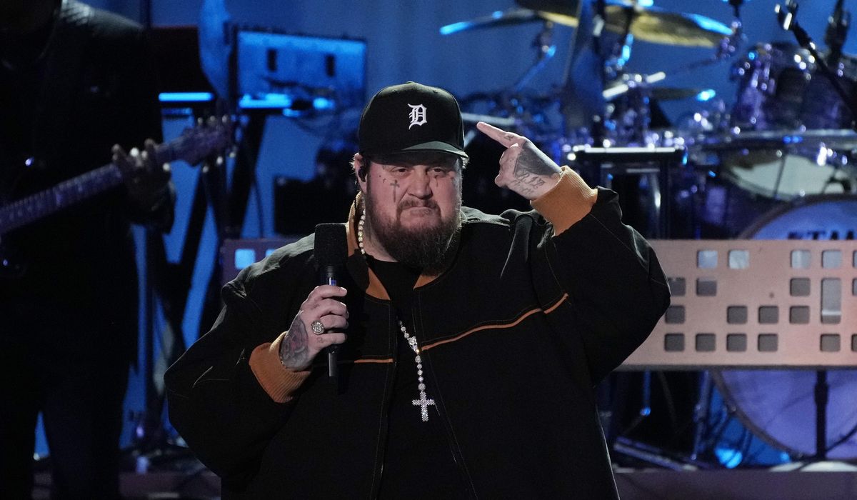 NextImg:Country singer Jelly Roll pulled over on a boat by Coast Guard after concert on Lake Erie