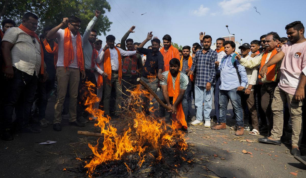 NextImg:India investigates attack by suspected militants in Kashmir that killed 9 on Hindu pilgrimage