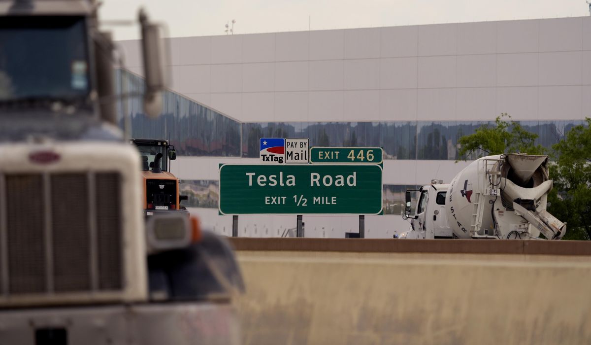 NextImg:Musk wins back his $44.9 billion Tesla pay package in shareholder vote