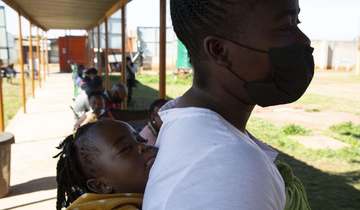 NextImg:France’s Macron and African leaders push for vaccines for Africa after COVID exposed inequalities
