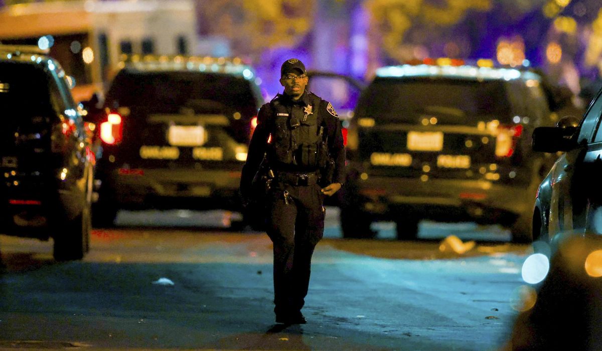 NextImg:15 shot during Juneteenth celebration in Oakland, police say