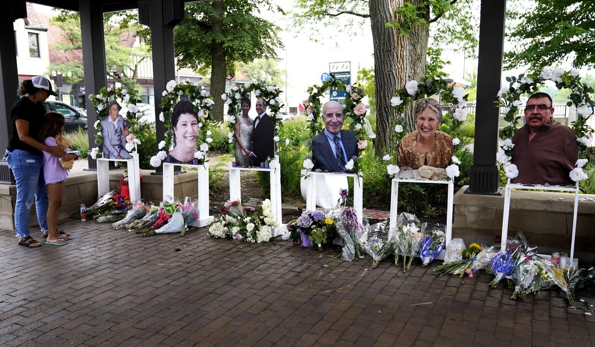 NextImg:Man accused of killing 7 at suburban Chicago July 4 parade might change not-guilty plea
