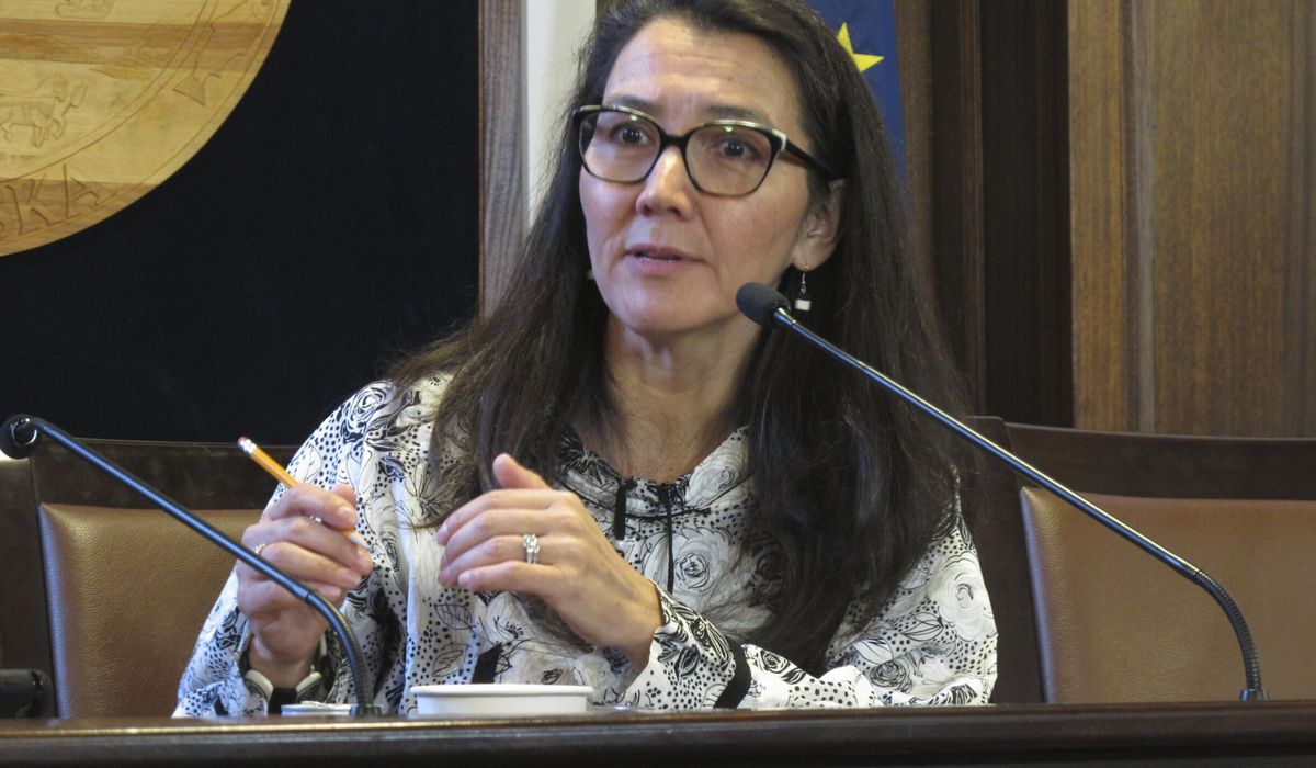 NextImg:Alaska congresswoman takes break to stock up on fish
