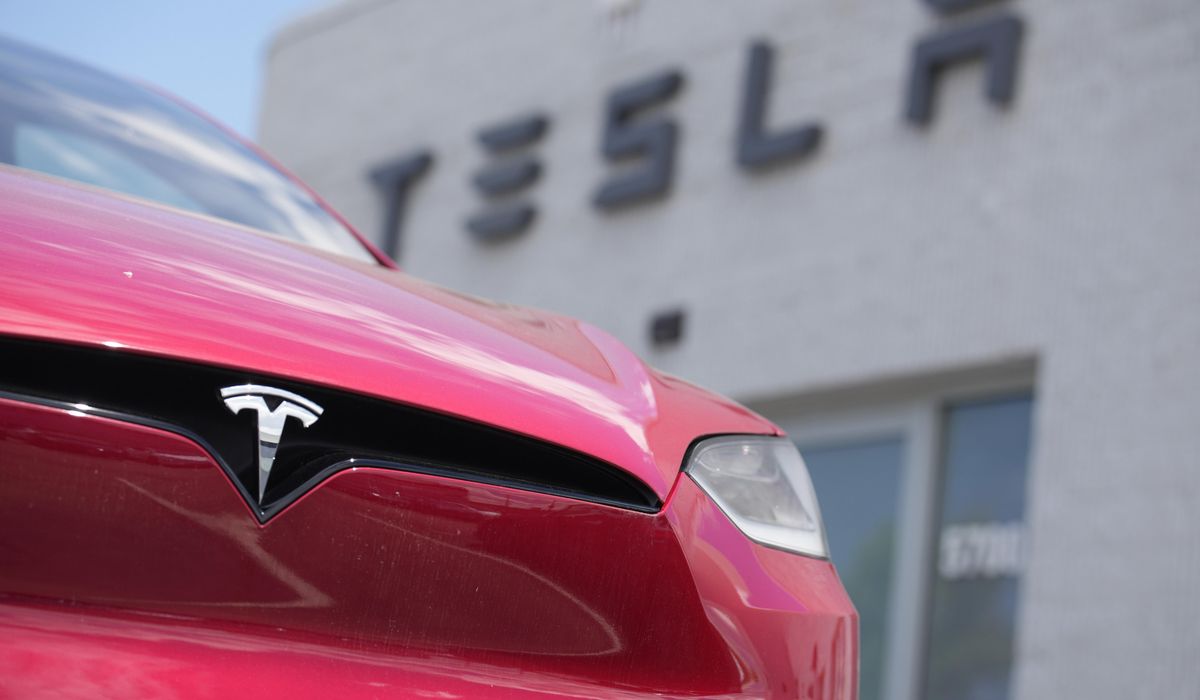 NextImg:Tesla beats sales expectations in second quarter