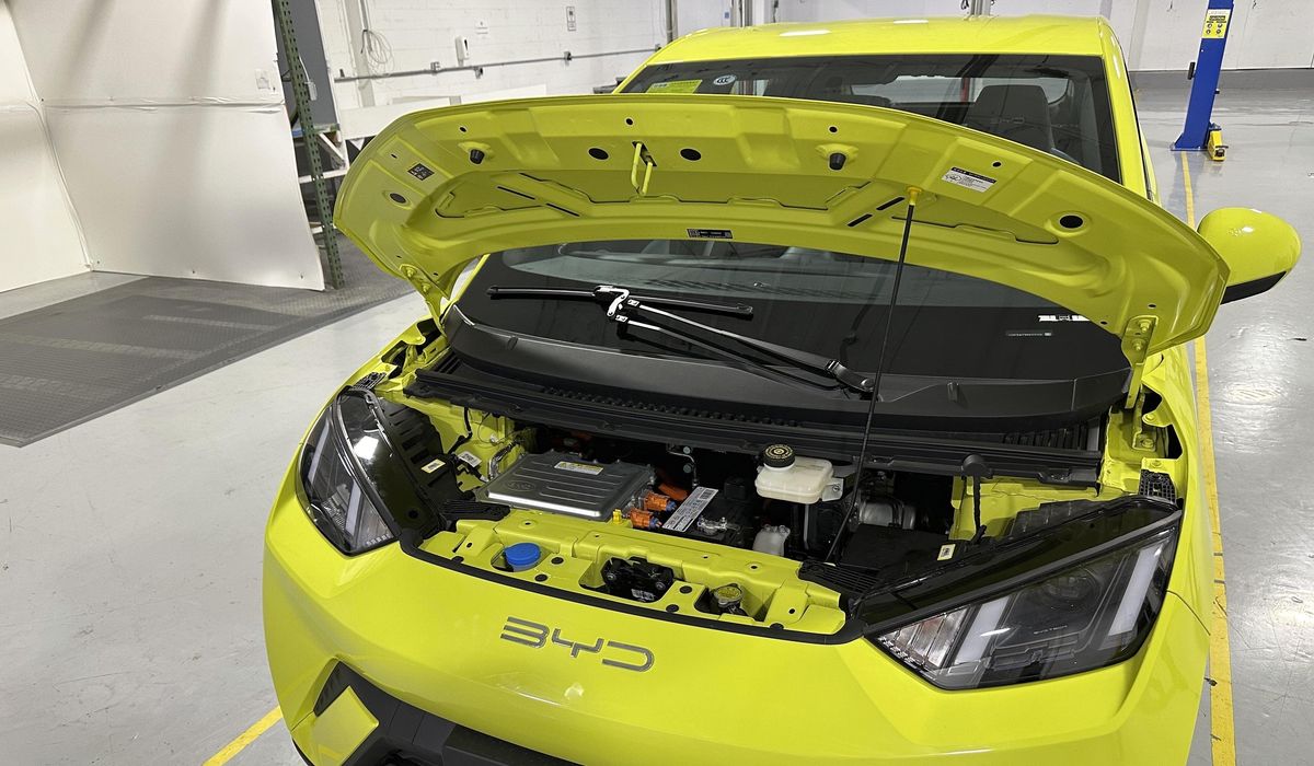 NextImg:Prospect of low-priced Chinese EVs reaching U.S. from Mexico poses threat to automakers
