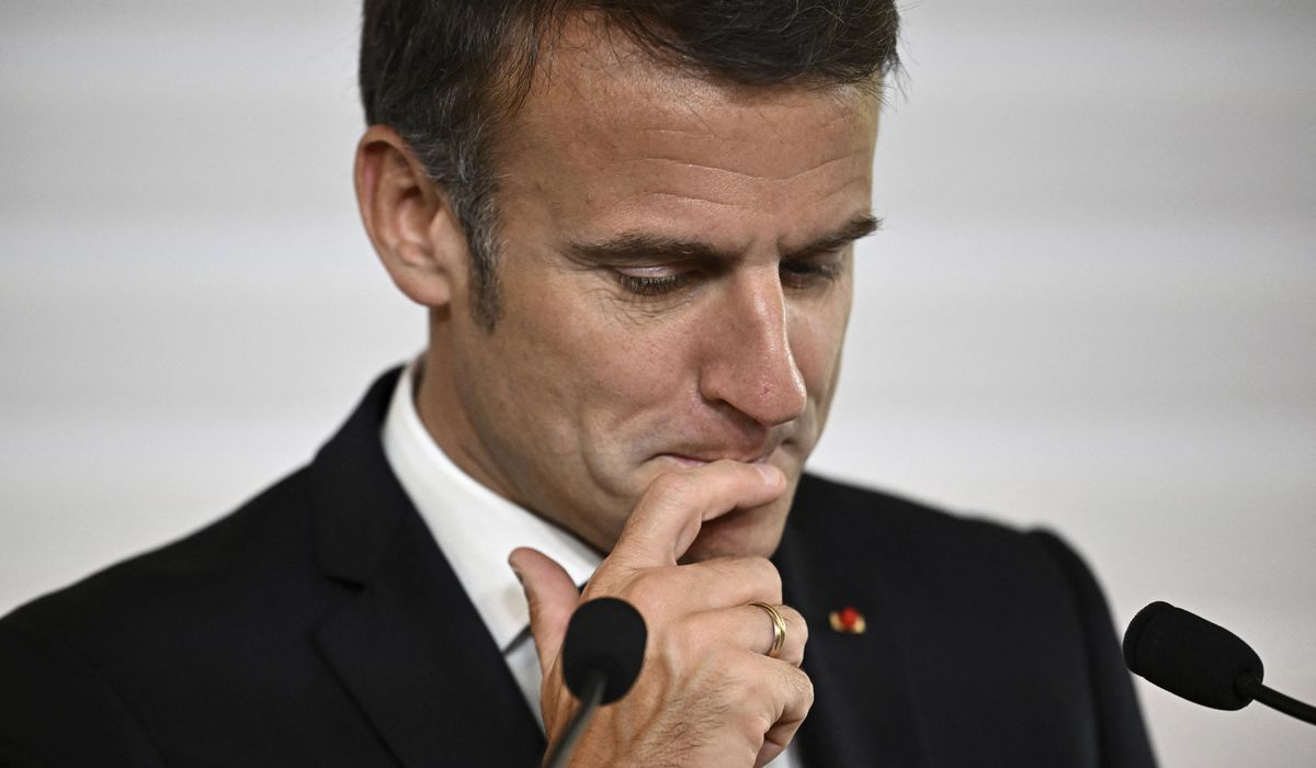 NextImg:French conservatives looking strong on eve of critical election test