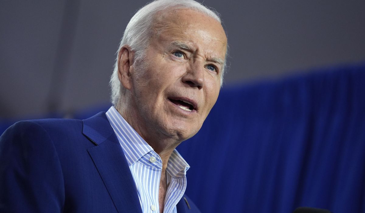 NextImg:White House photographer claims aides knew for months Biden was not fit for office
