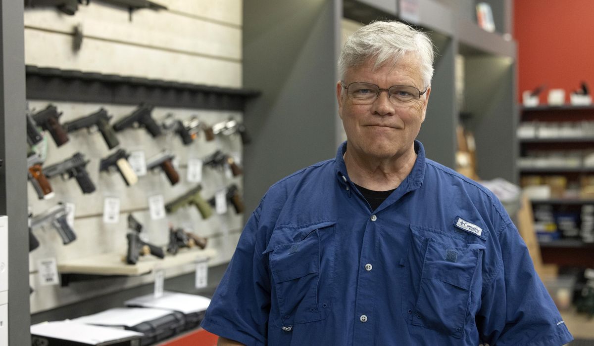 NextImg:Should gun store sales get special credit card tracking? States split on mandating or prohibiting it