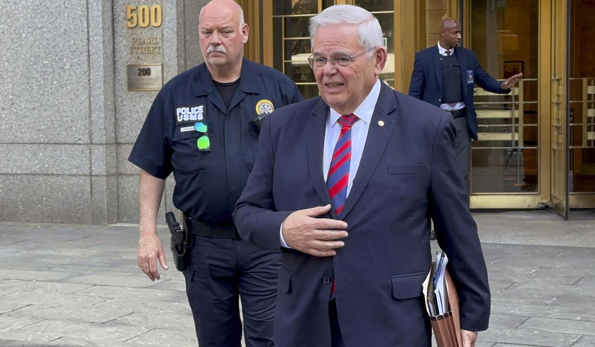 NextImg:Sen. Bob Menendez’s defense begins with sister testifying about family tradition of storing cash