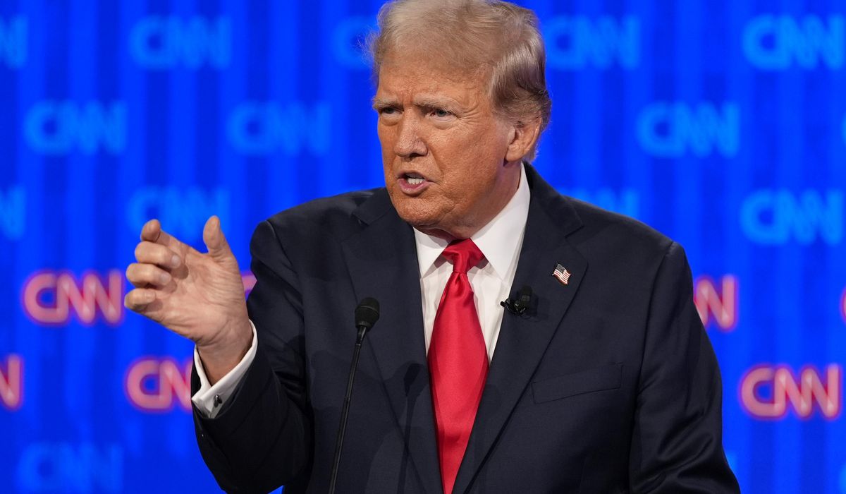 NextImg:Clip shows Trump calling Biden ‘broken down pile of crap’