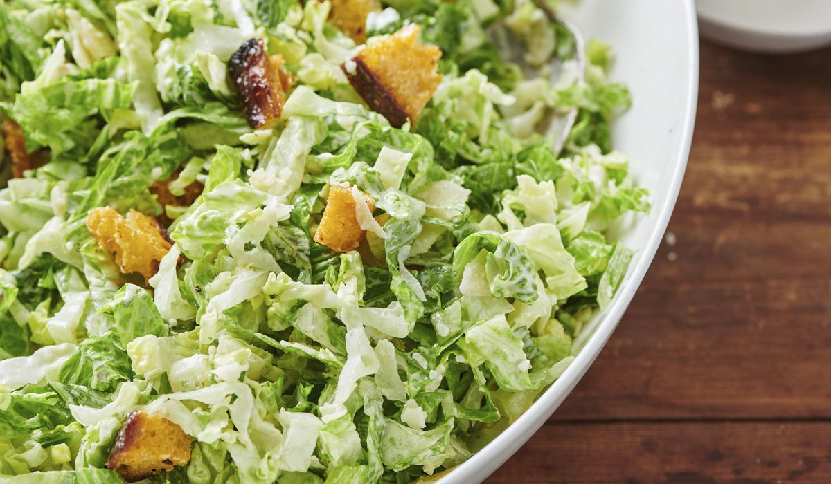 NextImg:A simple recipe for Caesar salad on its 100th birthday