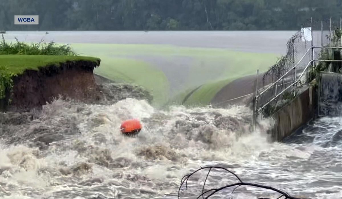 NextImg:Eastern Wisconsin community evacuated after floodwaters breach dam