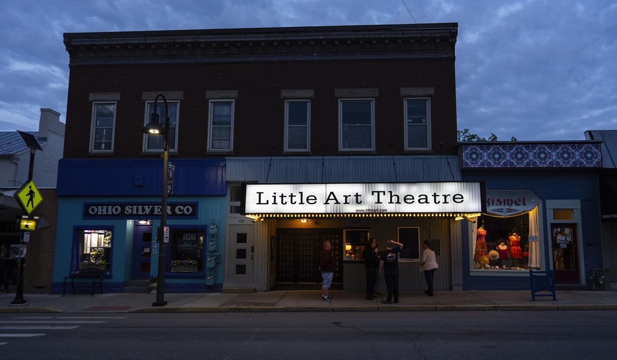 NextImg:Here’s how an Oscar-winning filmmaker helped a small-town art theater in Ohio land a big grant