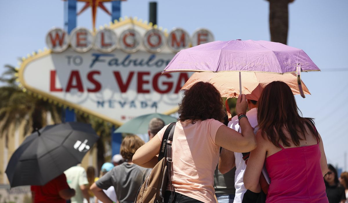 NextImg:Searing heat wave grips large parts of the U.S., causes deaths in the West