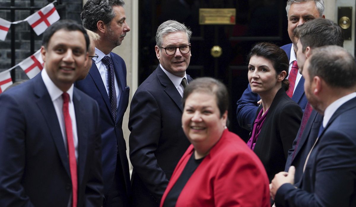 NextImg:Hundreds of new U.K. lawmakers gather to be sworn in as Parliament returns after a dramatic election