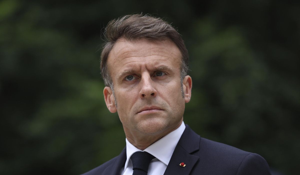 NextImg:Macron asks political parties to build a broad coalition before he appoints a new prime minister