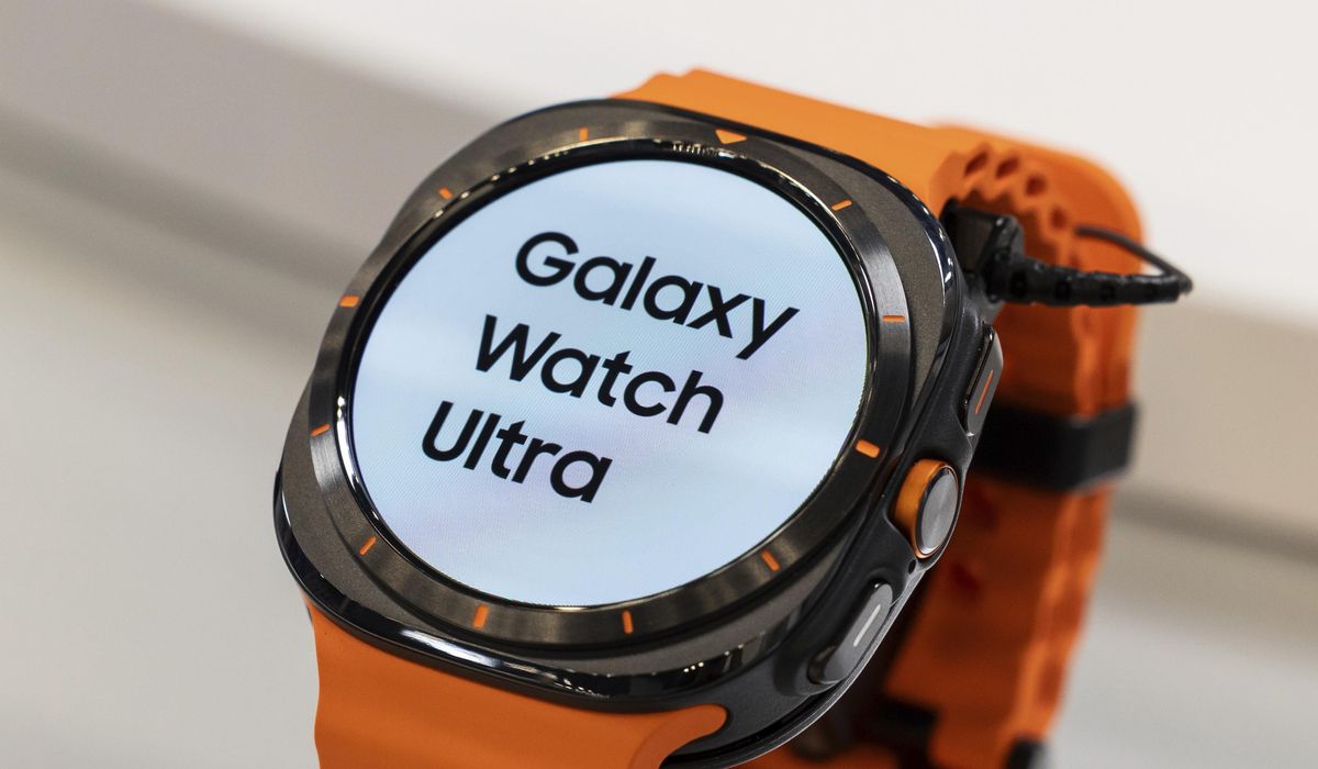 NextImg:Samsung offers wearable technology with AI twists in new watch and ring