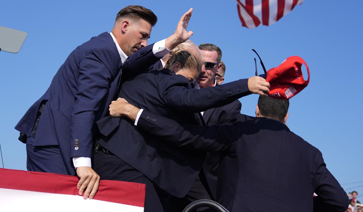 NextImg:Republicans, Democrats rally support for Trump after shots fired at Pa. campaign event