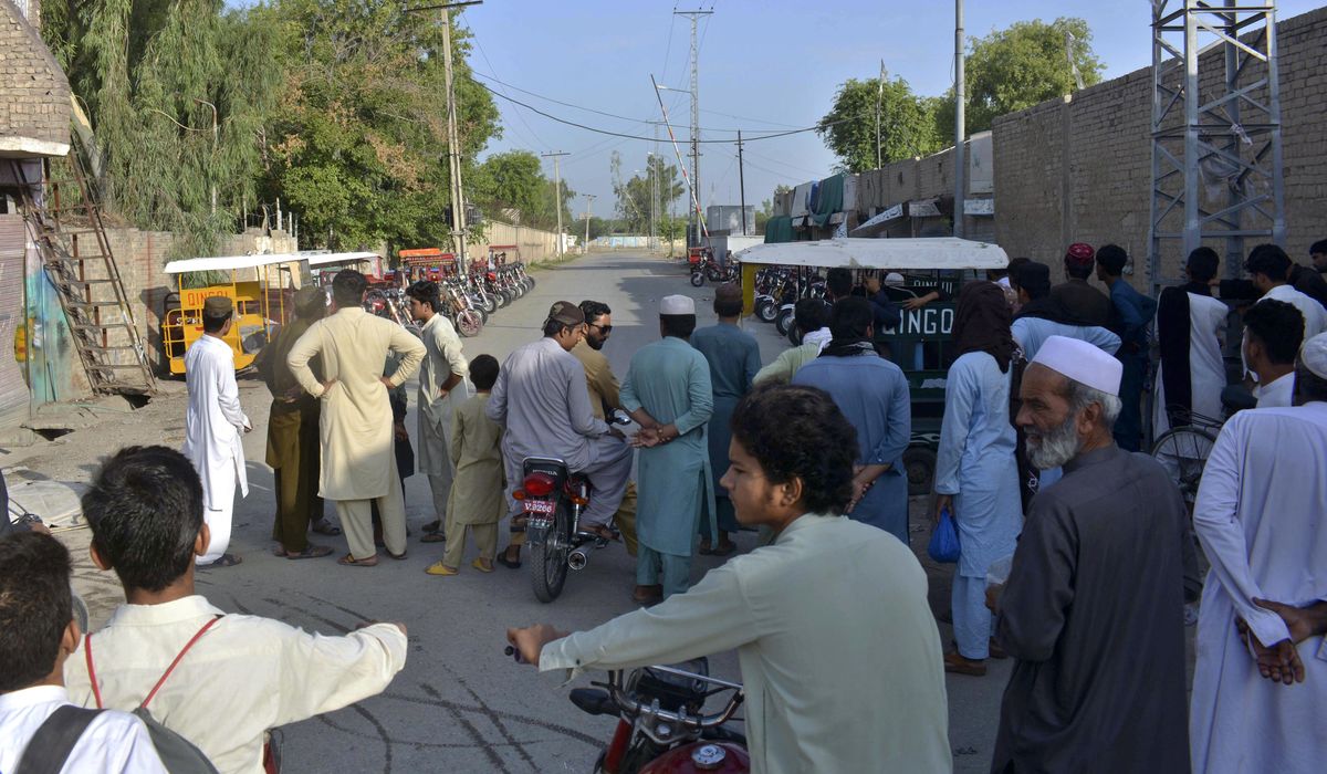 NextImg:Pakistani troops kill 10 militants responsible for attack on military base that left 8 soldiers dead